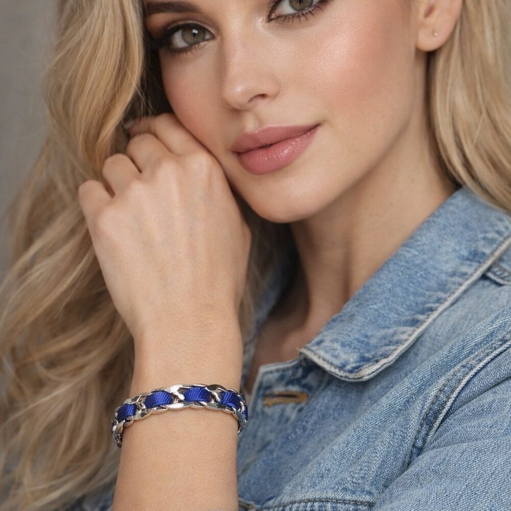 The Limited Blue Ribbon Silver Tone Link Chain Bracelet with a‎ Toggle Clasp